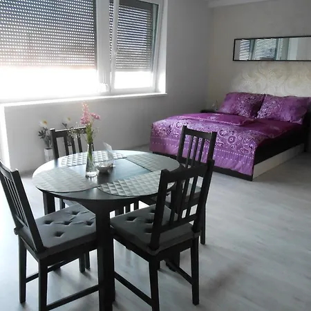Apartments 4U Center + Free Parking Olomouc Exterior photo